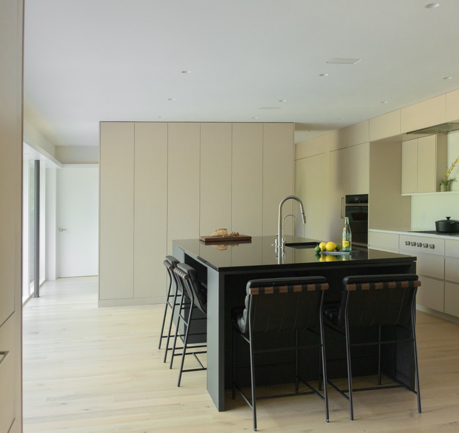 Little Square is Right at Home in This 1960s Texas Kitchen